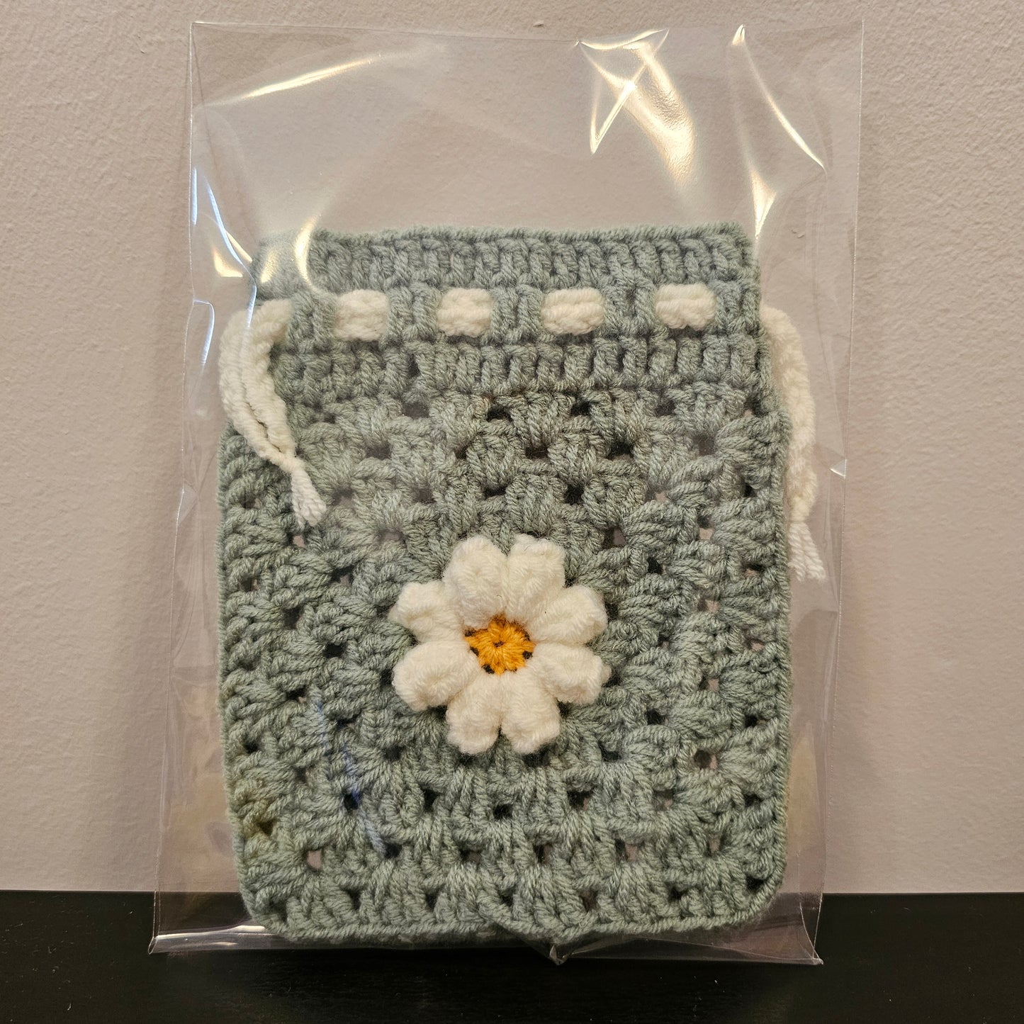 Daisy Pouch